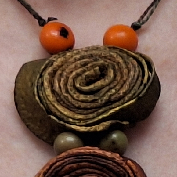 Acai Seed & Orange Peel Necklace - Picture 8 of 11